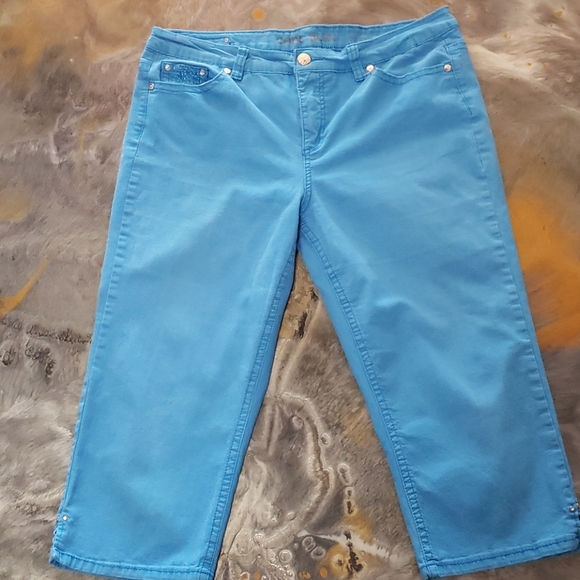 Code Blue Marielle Capris - Picture 1 of 7